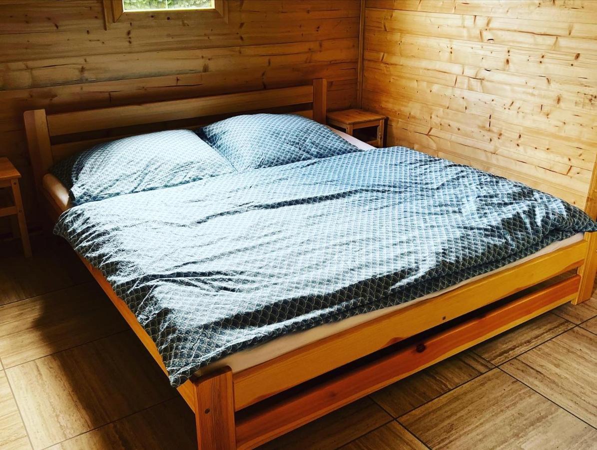 Chatka Jaegerhaus K Myslivne 26 Libochovice エクステリア 写真