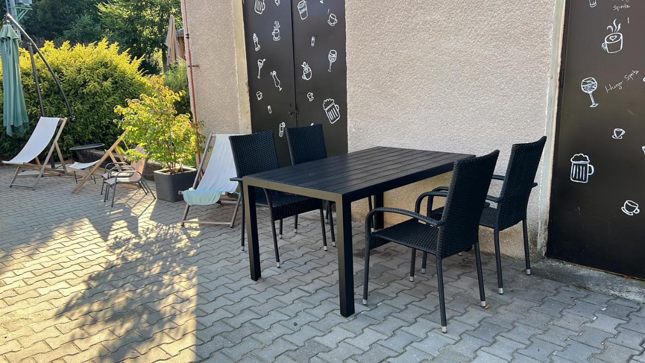 Chatka Jaegerhaus K Myslivne 26 Libochovice エクステリア 写真