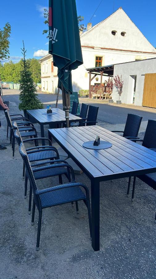 Chatka Jaegerhaus K Myslivne 26 Libochovice エクステリア 写真